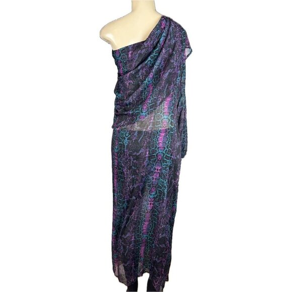 Fashion To Figure +2 Purple Sheer Snake Print Open Side One Shoulder Maxi Blouse - Picture 5 of 8